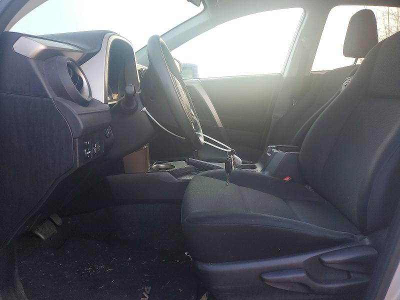 Photo 7 from auction – 2015 TOYOTA RAV4 LE with VIN 2T3BFREV2FW334535