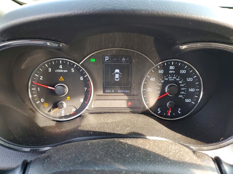 Photo 9 from auction – 2018 KIA FORTE LX with VIN 3KPFL4A72JE253396