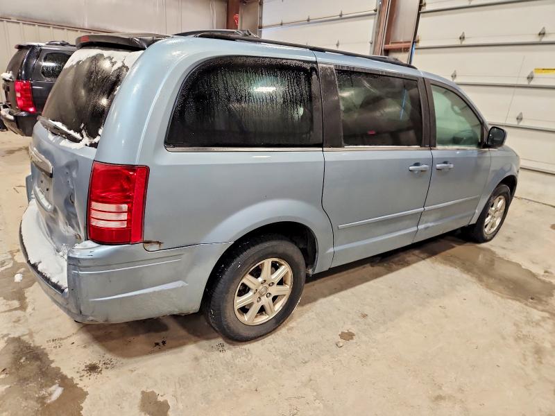 Photo 3 from auction – 2008 CHRYSLER TOWN & COU with VIN 2A8HR54P68R641029
