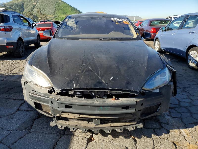 Photo 5 from auction – 2014 TESLA MODEL S with VIN 5YJSA1H17EFP55681