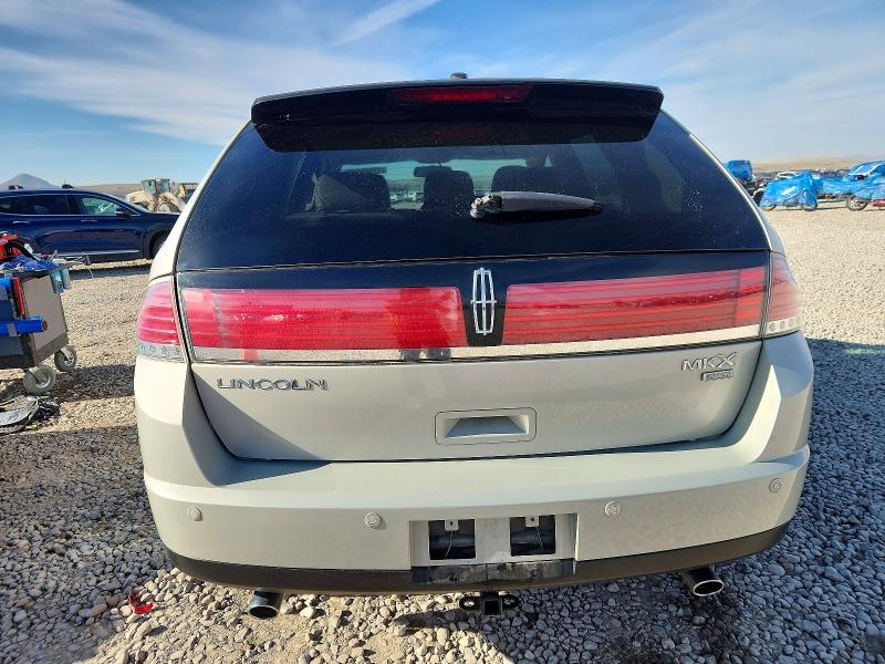 Photo 6 from auction – 2007 LINCOLN MKX with VIN 2LMDU88C67BJ21885