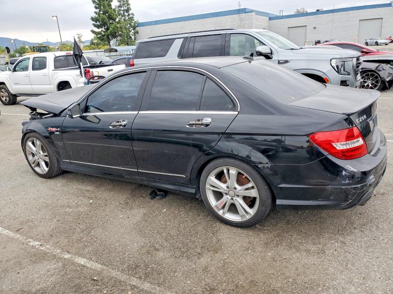 Photo 2 from auction – 2012 MERCEDES-BENZ C 250 with VIN WDDGF4HB3CA623305