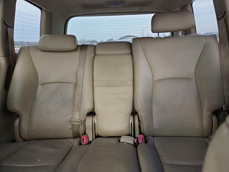 Photo 10 from auction – 2006 TOYOTA HIGHLANDER with VIN JTEGP21A660117146