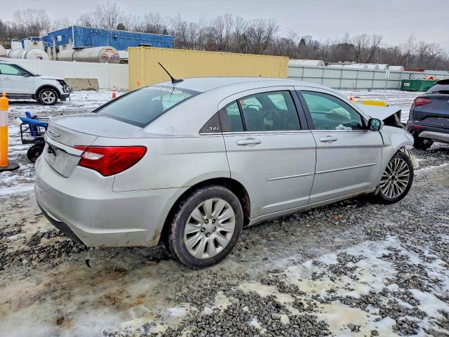 Photo 3 from auction – 2011 CHRYSLER 200 LX with VIN 1C3BC4FB4BN552997