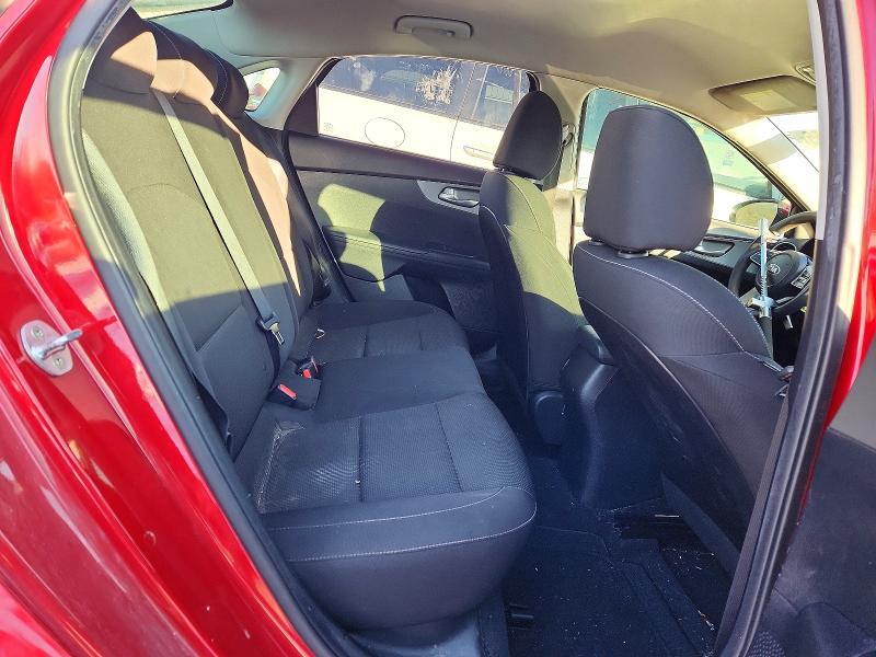 Photo 10 from auction – 2019 KIA FORTE FE with VIN 3KPF24AD3KE061883