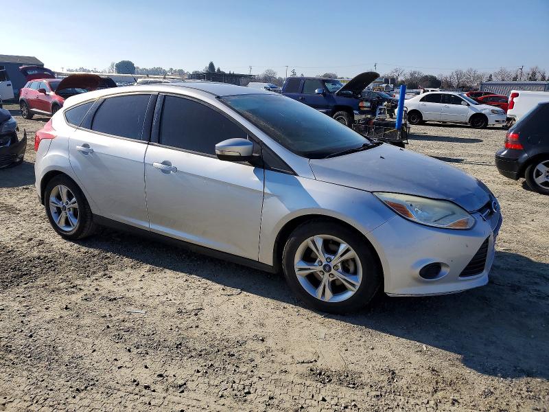 Photo 4 from auction – 2014 FORD FOCUS SE with VIN 1FADP3K28EL350503