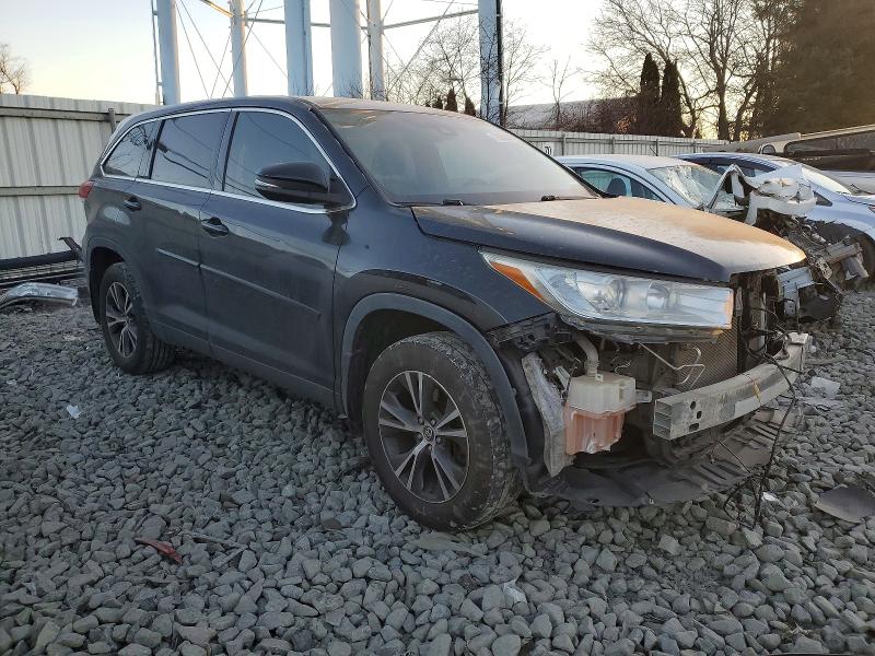 Photo 4 from auction – 2019 TOYOTA HIGHLANDER with VIN 5TDBZRFH2KS723302