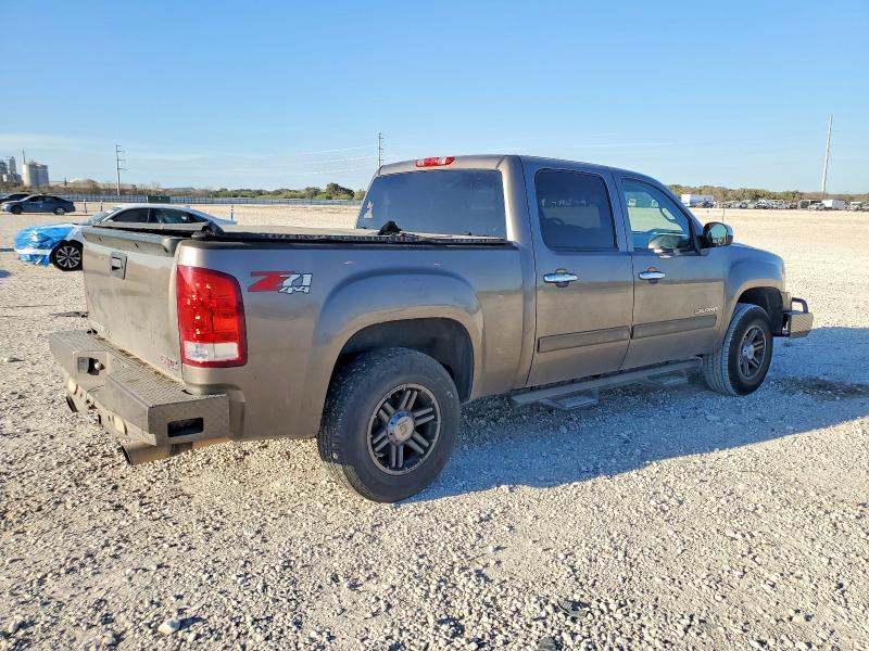 Photo 3 from auction – 2012 GMC SIERRA K15 with VIN 3GTP2VE79CG187895