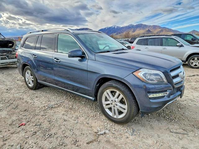 Photo 4 from auction – 2015 MERCEDES-BENZ GL 450 4MA with VIN 4JGDF6EE2FA557868