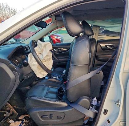Photo 7 from auction – 2017 NISSAN ROGUE SV with VIN 5N1AT2MV3HC833567