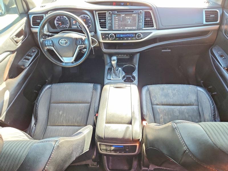 Photo 8 from auction – 2017 TOYOTA HIGHLANDER with VIN 5TDZZRFH9HS201404