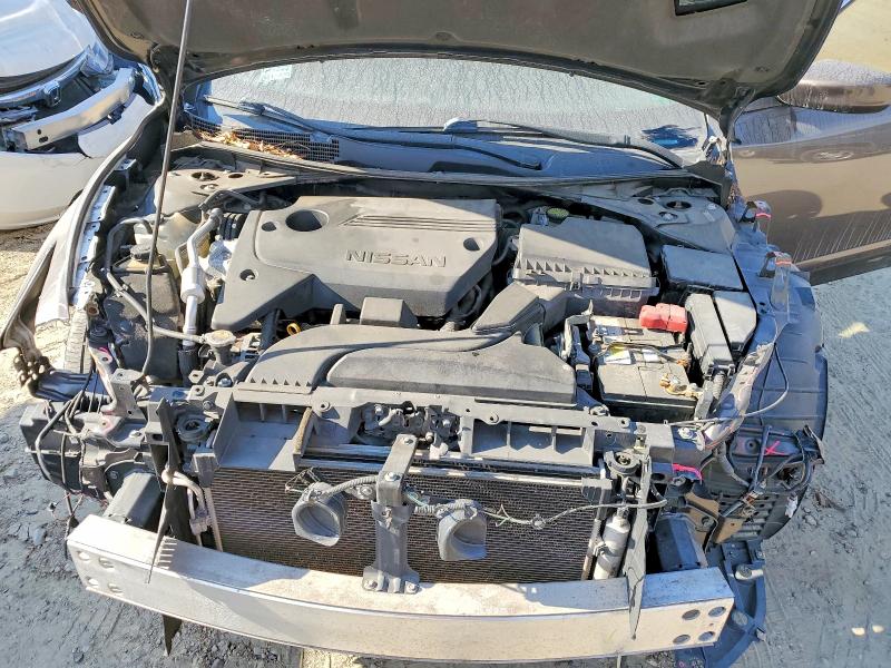 Photo 11 from auction – 2015 NISSAN ALTIMA 2.5 with VIN 1N4AL3AP1FN915529