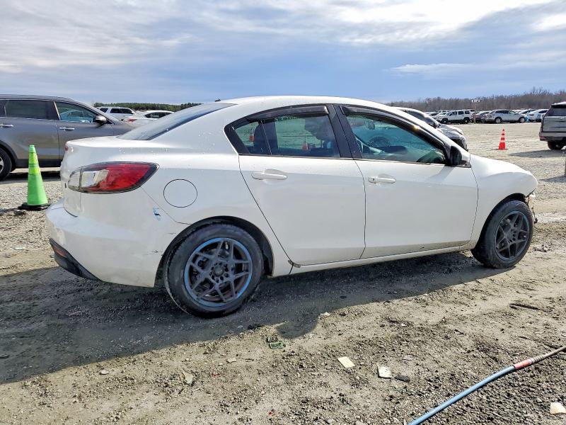 Photo 3 from auction – 2011 MAZDA 3 I with VIN JM1BL1UF9B1446486