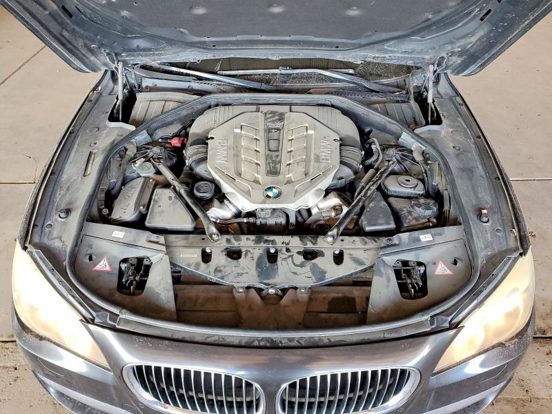 Photo 11 from auction – 2010 BMW 750 with VIN WBAKA8C54ACY36077