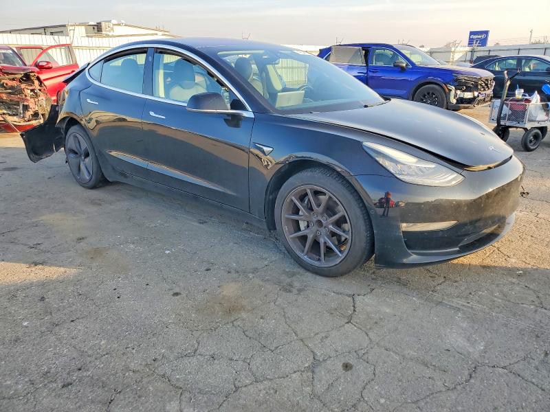 Photo 4 from auction – 2019 TESLA MODEL 3 with VIN 5YJ3E1EA7KF304758