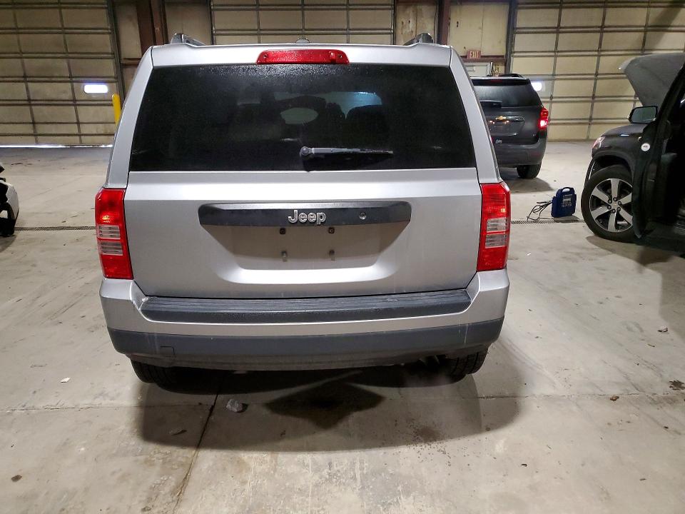 Photo 6 from auction – 2016 JEEP PATRIOT SP with VIN 1C4NJPBBXGD526147