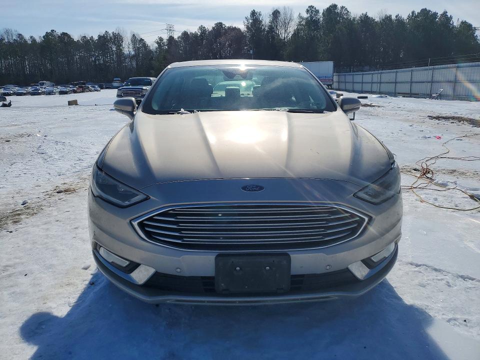 Zdjęcie 5 z aukcji – 2017 FORD FUSION SE z VIN 3FA6P0HD2HR166535