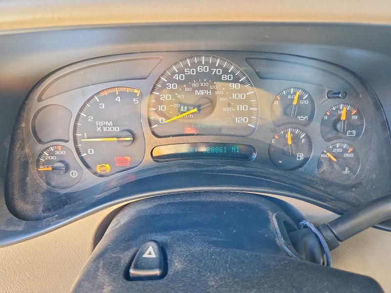 Фото 9 с аукциона – 2004 CHEVROLET SILVERADO с VIN 1GCHK23254F246342