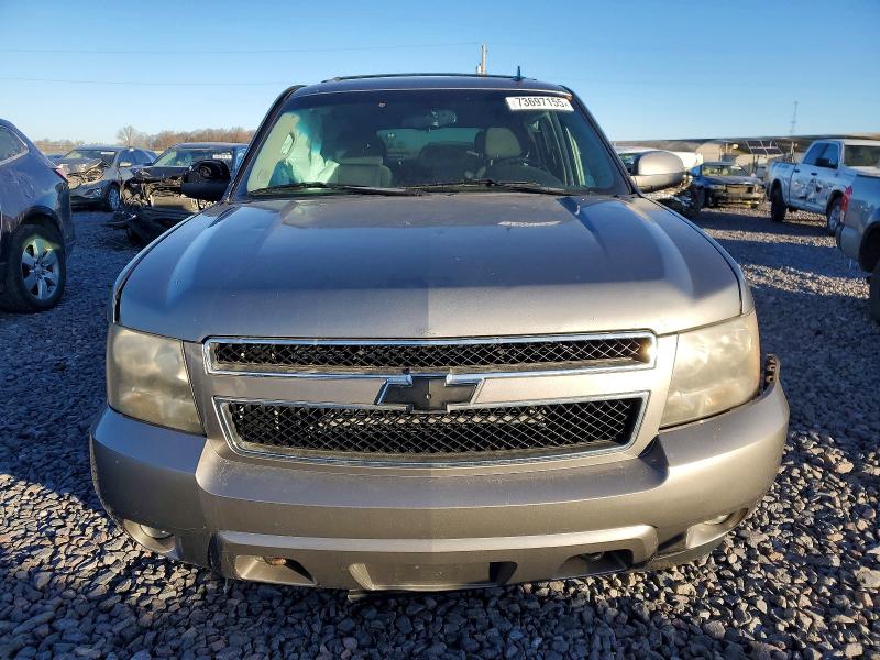 Photo 5 from auction – 2009 CHEVROLET SUBURBAN with VIN 1GNFK26359R280242