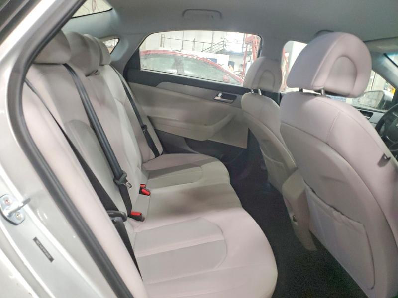 Photo 10 from auction – 2017 HYUNDAI SONATA SE with VIN 5NPE24AF9HH568367