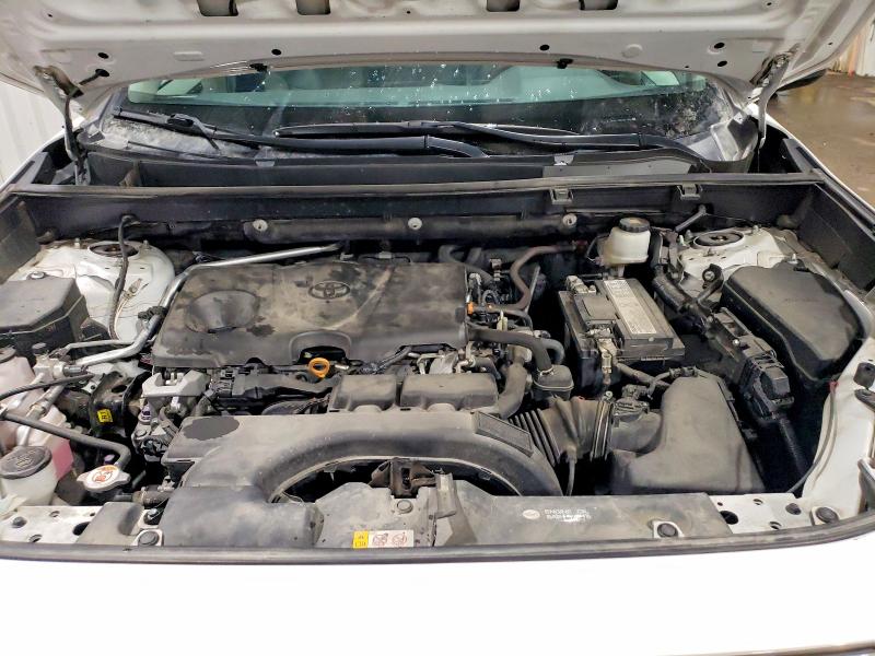 Снимка 12 от търг – 2019 TOYOTA RAV4 XLE P с VIN 2T3A1RFV6KW074904