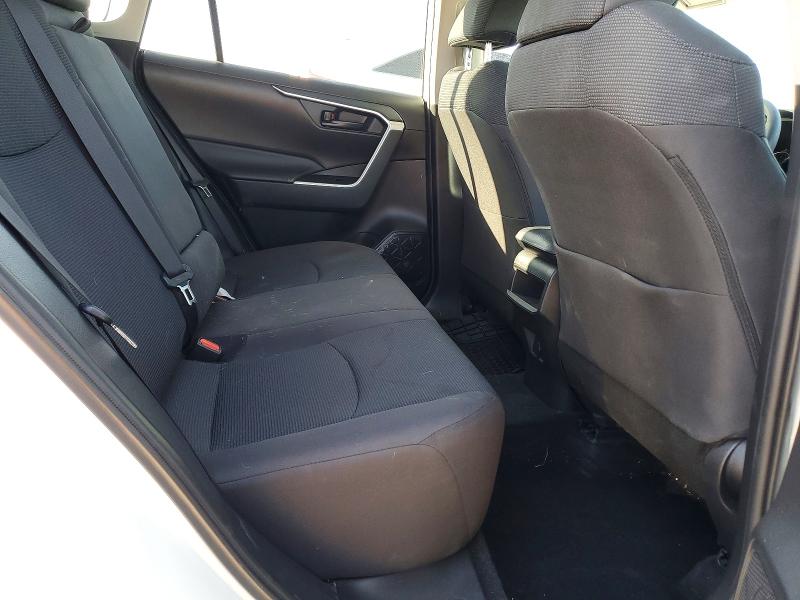 Photo 10 from auction – 2020 TOYOTA RAV4 LE with VIN 2T3F1RFV8LC139129