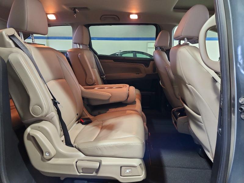 Photo 11 from auction – 2018 HONDA ODYSSEY EX with VIN 5FNRL6H75JB074276