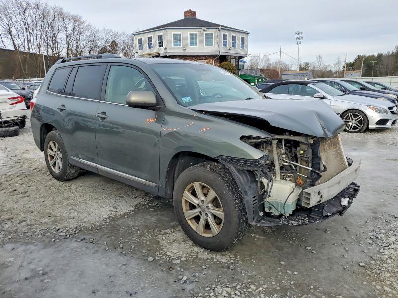 Photo 4 from auction – 2013 TOYOTA HIGHLANDER with VIN 5TDBK3EH7DS259204
