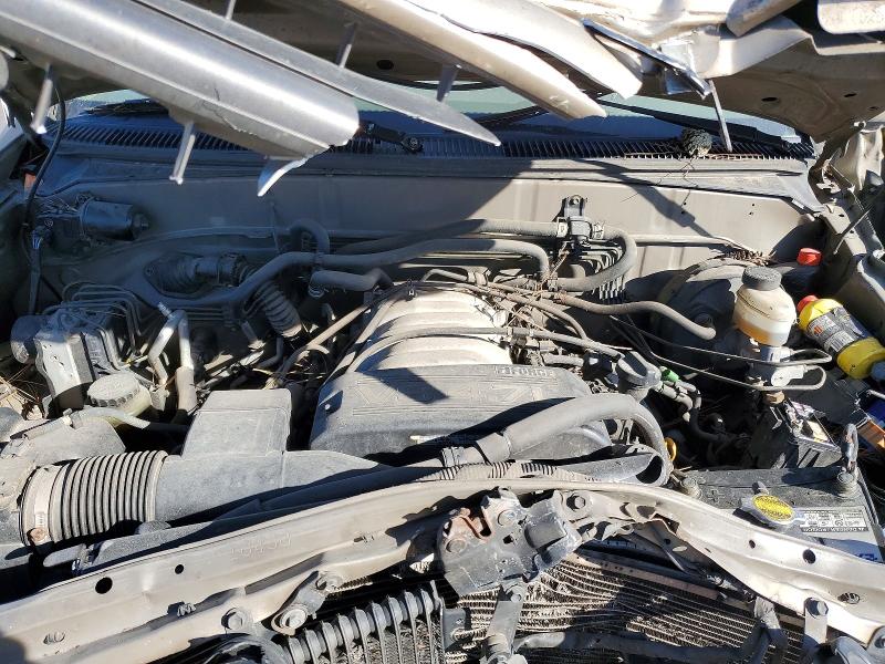 Photo 12 from auction – 2002 TOYOTA SEQUOIA SR with VIN 5TDBT44A32S061112