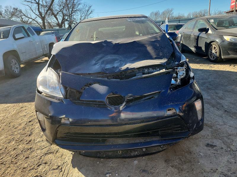 Photo 5 from auction – 2014 TOYOTA PRIUS with VIN JTDKN3DU3E0390110