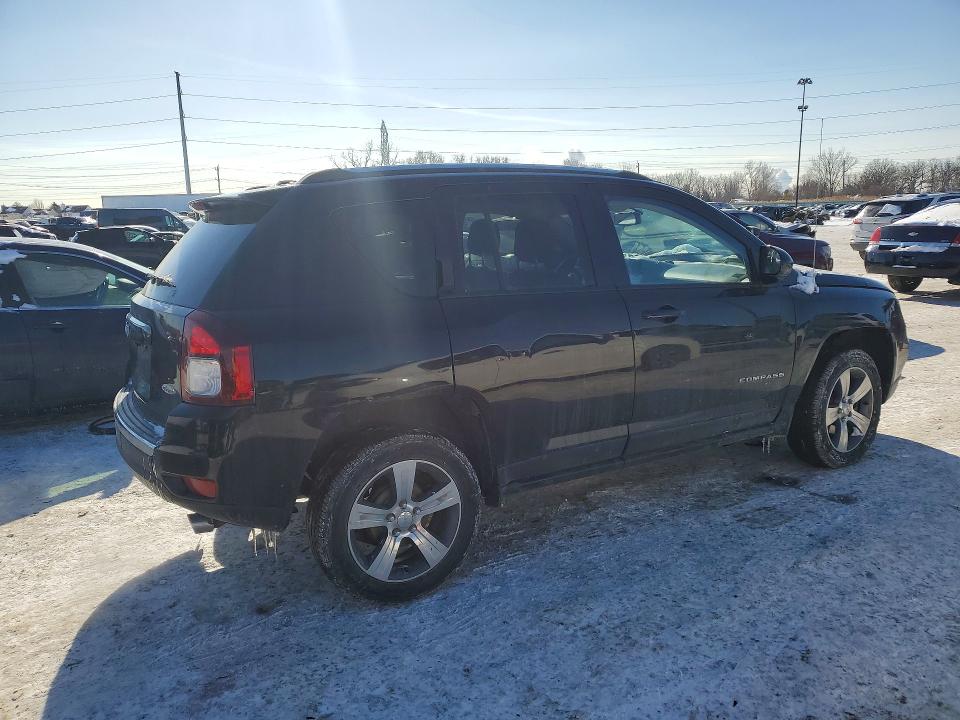Photo 3 from auction – 2017 JEEP COMPASS LA with VIN 1C4NJCEA3HD125827