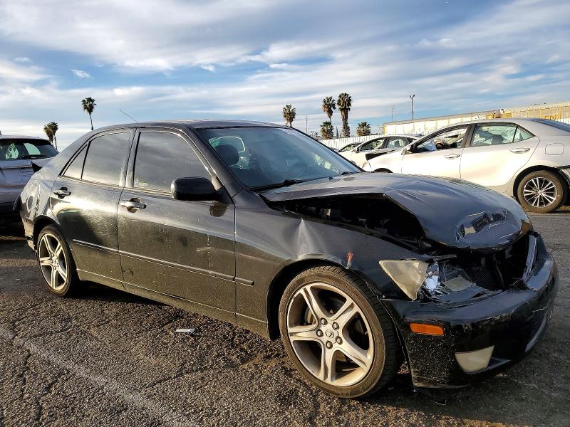 Photo 4 from auction – 2001 LEXUS IS 300 with VIN JTHBD182710015202