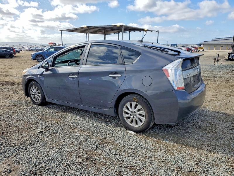 Photo 2 from auction – 2014 TOYOTA PRIUS PLUG-IN with VIN JTDKN3DP2E3063366