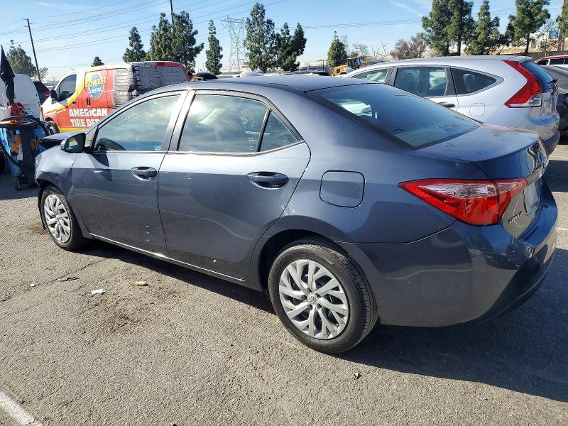 Фото 2 с аукциона – 2018 TOYOTA COROLLA L с VIN 5YFBURHE5JP752107