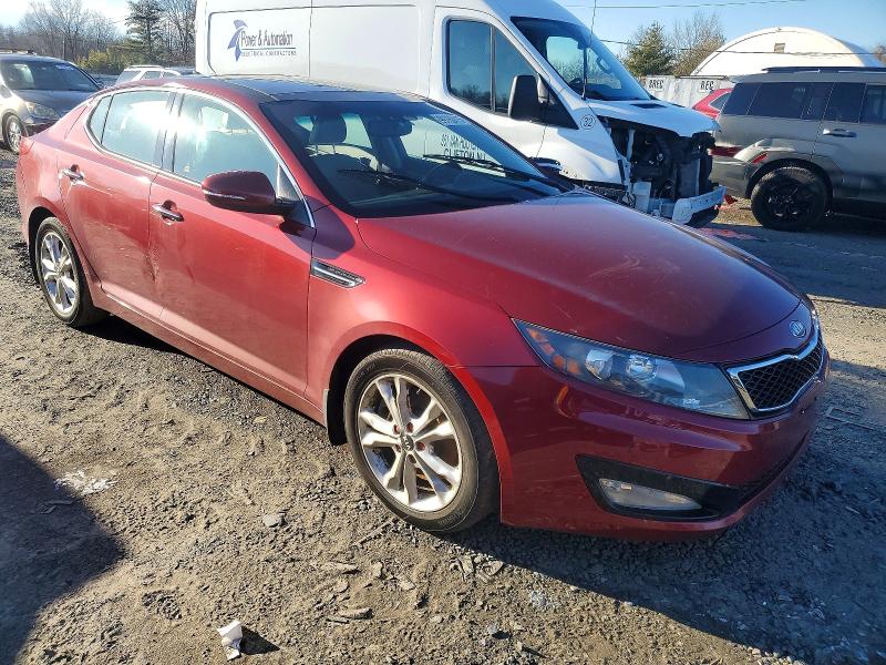 Photo 4 from auction – 2011 KIA OPTIMA EX with VIN KNAGN4A61B5158005