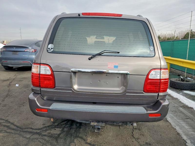 Photo 6 from auction – 2000 LEXUS LX 470 with VIN JT6HT00W2Y0102384