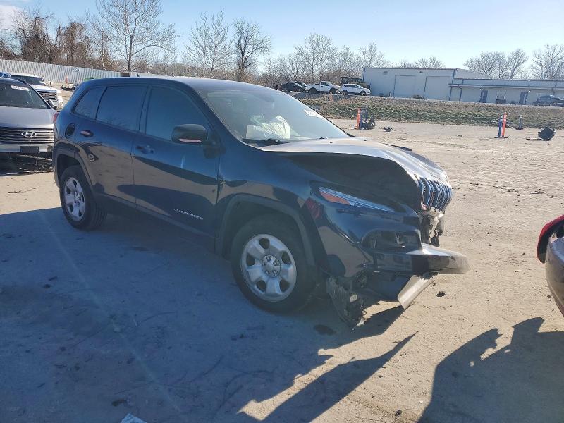 Photo 4 from auction – 2015 JEEP CHEROKEE with VIN 1C4PJLAB2FW572416