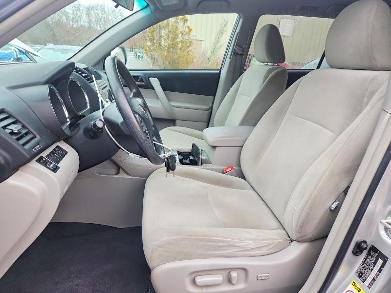 Photo 7 from auction – 2012 TOYOTA HIGHLANDER with VIN 5TDZK3EH2CS066259