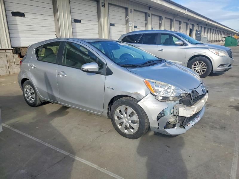 Photo 4 from auction – 2014 TOYOTA PRIUS C with VIN JTDKDTB33E1574647