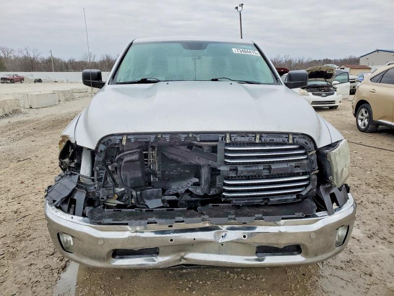 Photo 5 from auction – 2015 RAM 1500 with VIN 1C6RR7TT1FS758669