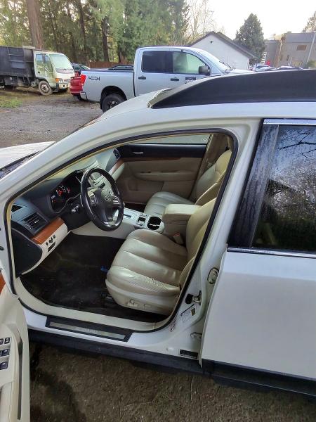 Photo 5 from auction – 2014 SUBARU OUTBACK 2. with VIN 4S4BRBLC6E3295655