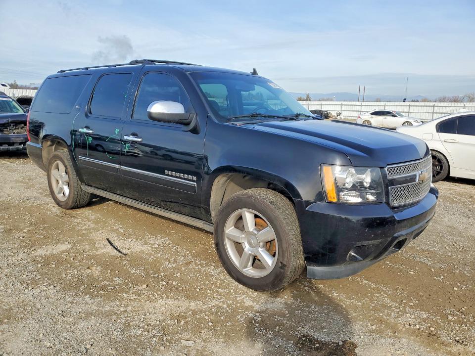 Photo 4 from auction – 2011 CHEVROLET SUBURBAN with VIN 1GNSKKE36BR397365