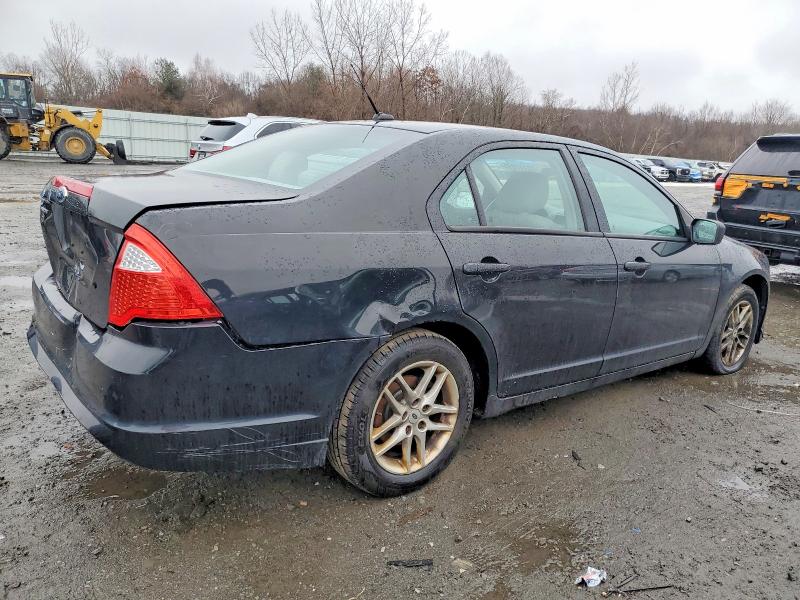 Photo 3 from auction – 2011 FORD FUSION S with VIN 3FAHP0GA5BR288099