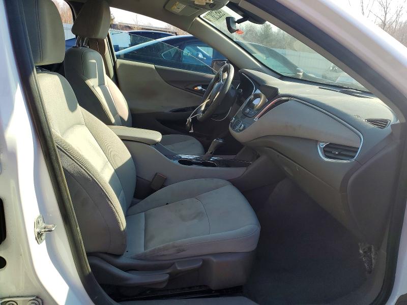 Photo 7 from auction – 2020 CHEVROLET MALIBU with VIN 1G1ZD5ST6LF074887