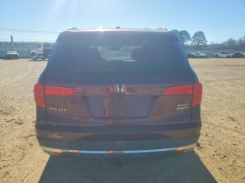 Photo 6 from auction – 2018 HONDA PILOT TOUR with VIN 5FNYF6H96JB058172