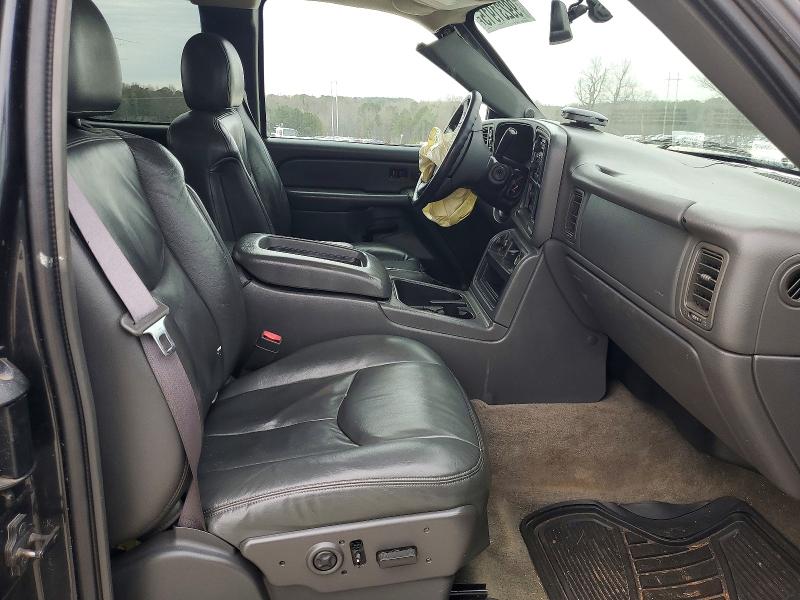 Photo 10 from auction – 2004 CHEVROLET SILVERADO with VIN 2GCEK19T741145419