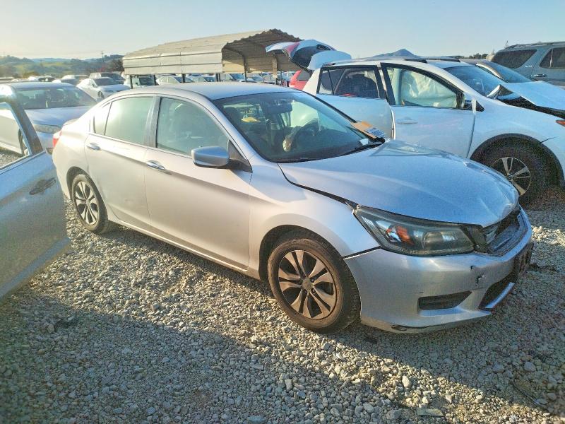 Photo 4 from auction – 2015 HONDA ACCORD LX with VIN 1HGCR2F38FA151978