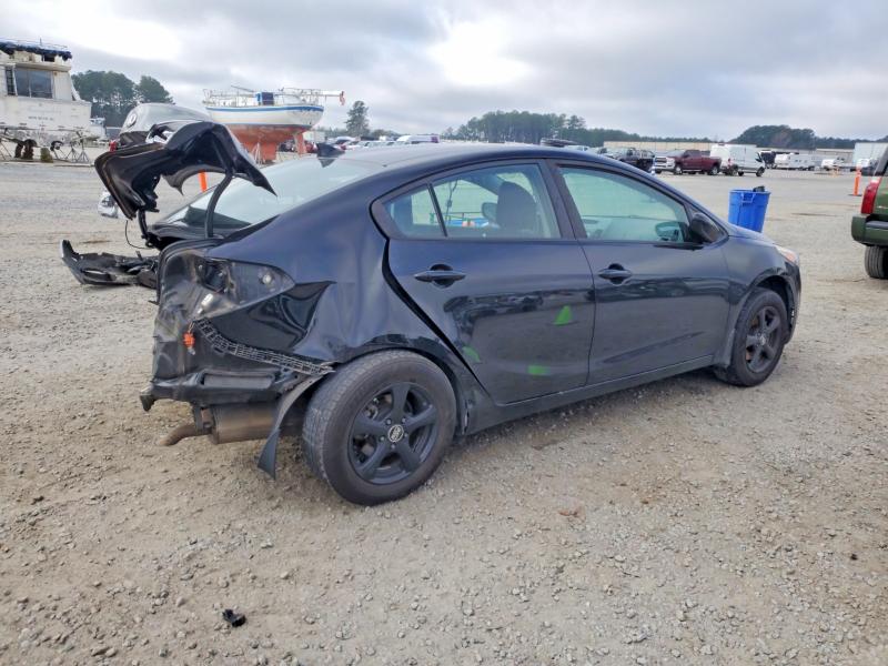 Photo 3 from auction – 2017 KIA FORTE LX with VIN 3KPFK4A70HE052447
