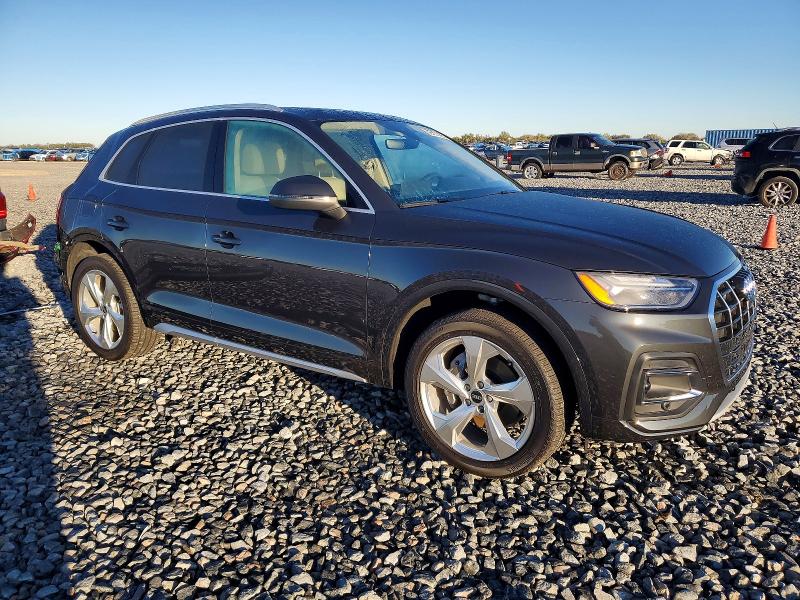 Photo 4 from auction – 2021 AUDI Q5 PREMIUM with VIN WA1BAAFY5M2115528
