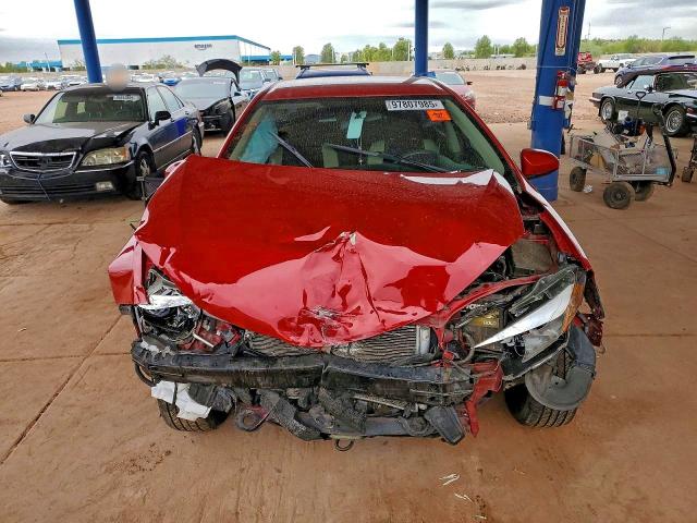 Фото 5 с аукциона – 2016 TOYOTA COROLLA с VIN 2T1BURHE3GC740501